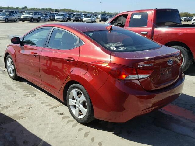 5NPDH4AE6DH232445 - 2013 HYUNDAI ELANTRA GL RED photo 3