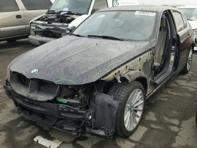 WBAPL5G50BNN22991 - 2011 BMW 335 XI Schwarz Foto 2