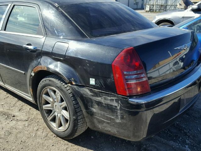 2C3LA63H76H193707 - 2006 CHRYSLER 300C BLACK photo 9