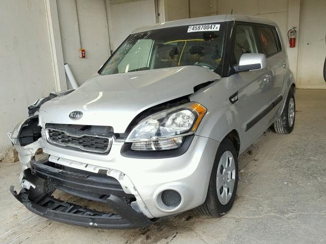 KNDJT2A54C7386452 - 2012 KIA SOUL SILVER photo 2