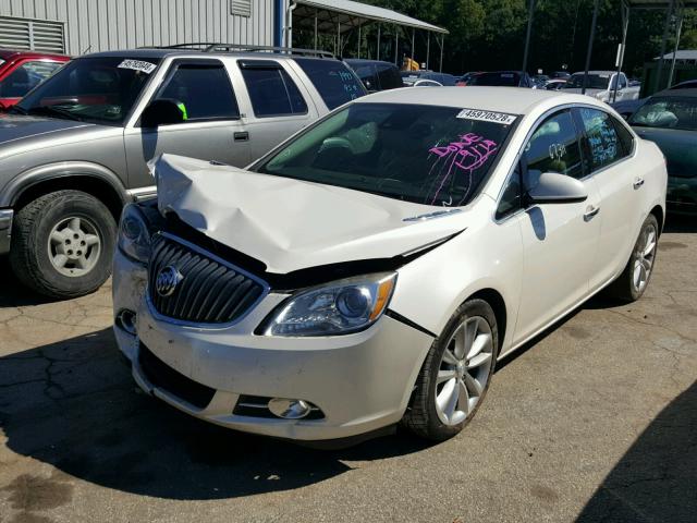 1G4PR5SK5E4229723 - 2014 BUICK VERANO CON WHITE photo 2