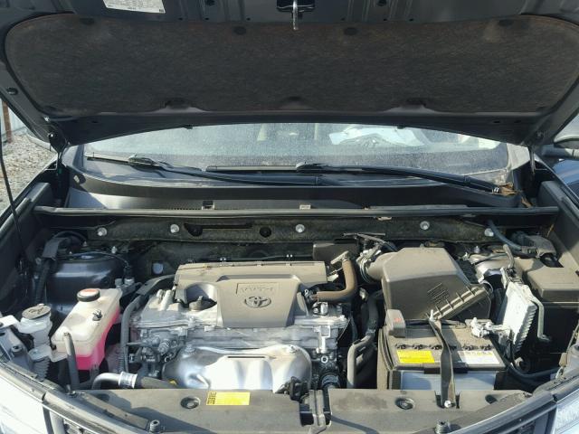 JTMZFREV4FD047712 - 2015 TOYOTA RAV4 LE Մոխրագույն լուսանկար 7
