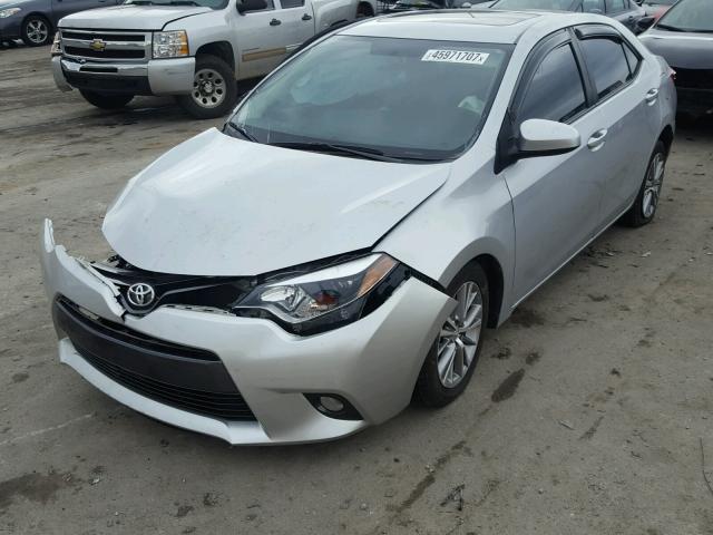 2T1BURHE6FC268325 - 2015 TOYOTA COROLLA SILVER photo 2