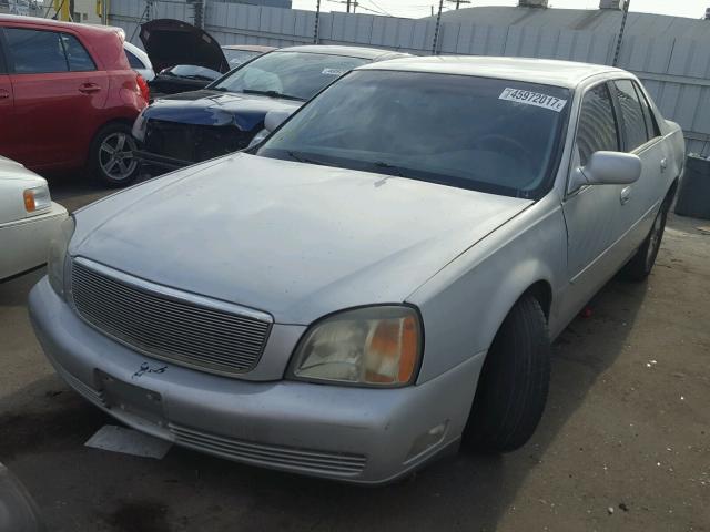 1G6KE57Y12U154668 - 2002 CADILLAC DEVILLE DH GRAY photo 2