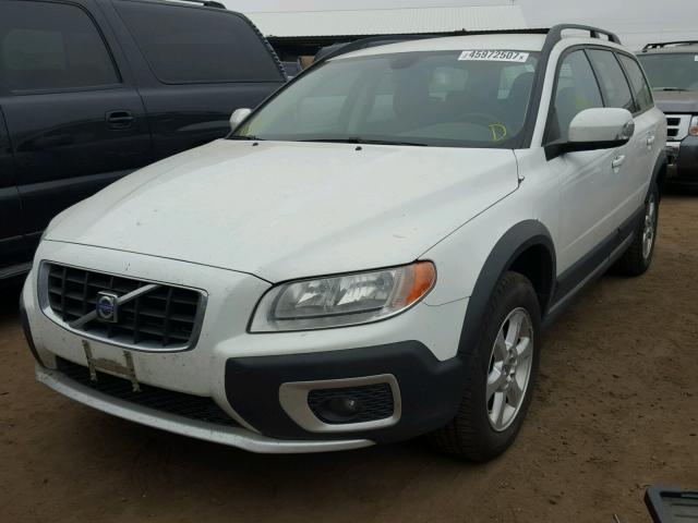 YV4BZ982991048402 - 2009 VOLVO XC70 3.2 WHITE photo 2