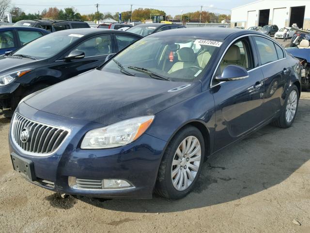 2G4GS5EV1C9136413 - 2012 BUICK REGAL PREM BLUE photo 2