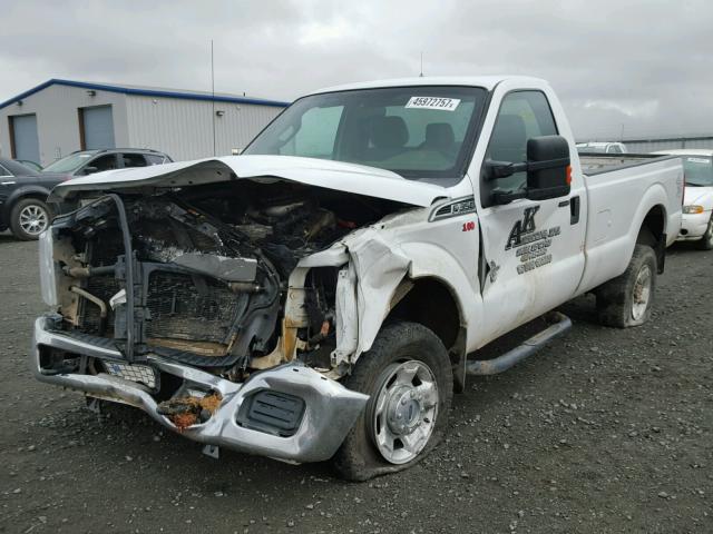 1FTRF3BT7CEA21871 - 2012 FORD F350 SUPER WHITE photo 2