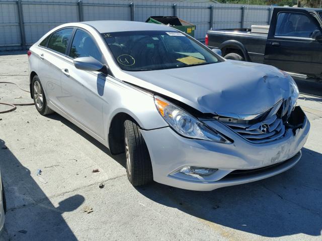 5NPEB4AC0DH723047 - 2013 HYUNDAI SONATA SILVER photo 1