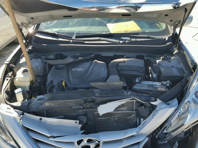 5NPEB4AC0DH723047 - 2013 HYUNDAI SONATA SILVER photo 7