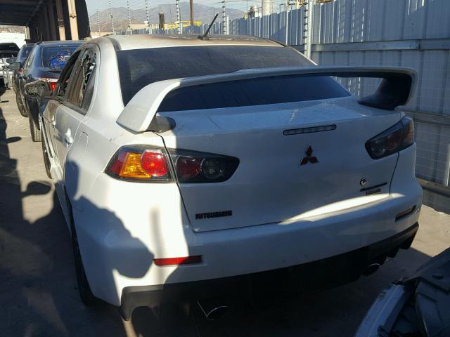 JA32W8FV1BU040431 - 2011 MITSUBISHI LANCER EVO WHITE photo 3