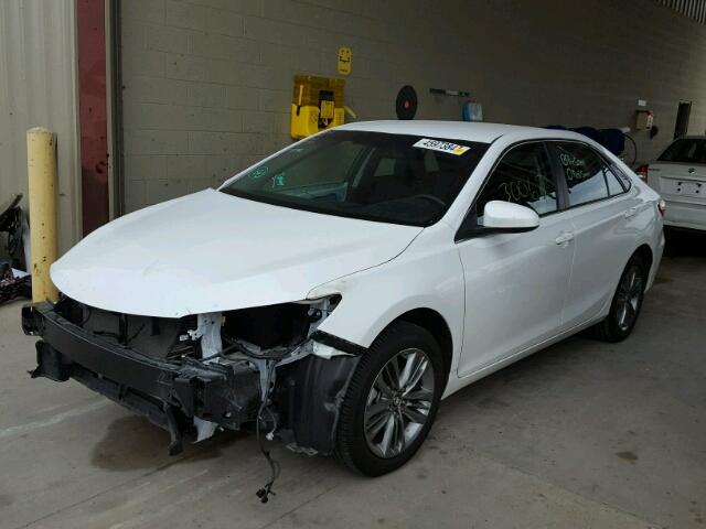 4T1BF1FK5GU257675 - 2016 TOYOTA CAMRY LE WHITE photo 2