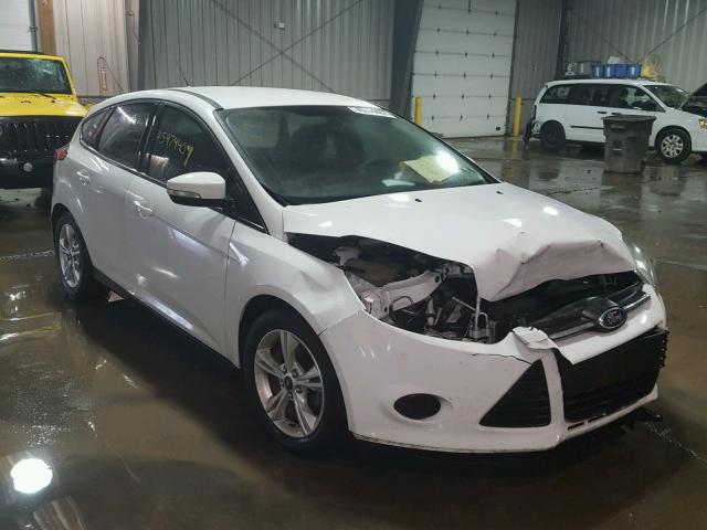 1FADP3K25EL303011 - 2014 FORD FOCUS SE WHITE photo 1