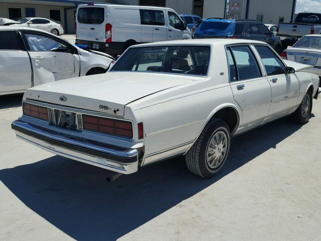 1G1BN51E3KR158213 - 1989 CHEVROLET CAPRICE CL WHITE photo 4