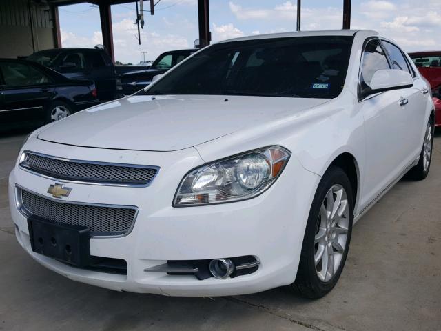 1G1ZE5EUXBF355526 - 2011 CHEVROLET MALIBU LTZ 白色 照片 2