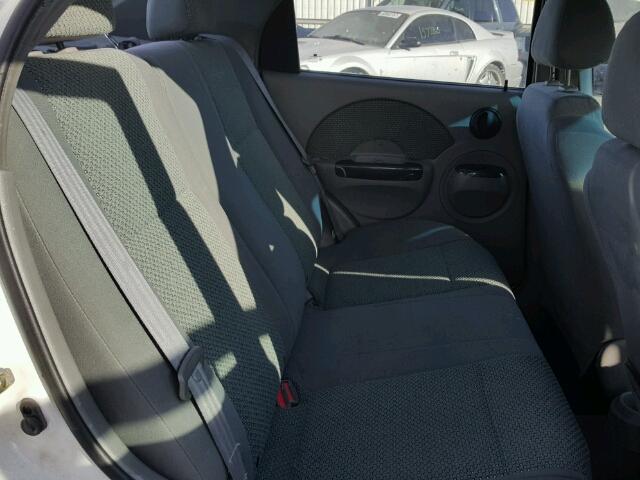 KL1TJ52614B160818 - 2004 CHEVROLET AVEO LS 白色 照片 6