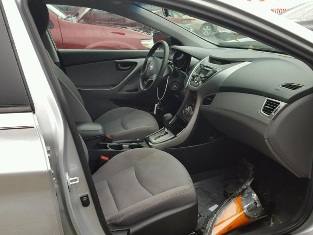 5NPDH4AEXDH448041 - 2013 HYUNDAI ELANTRA GL SILVER photo 5