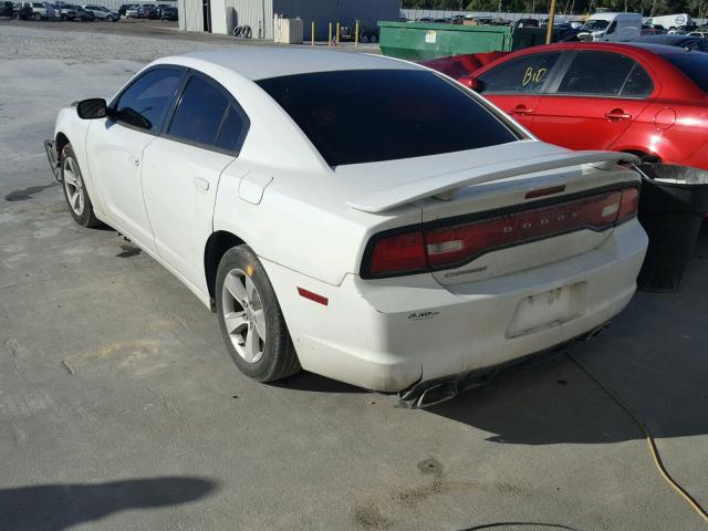 2B3CL3CG1BH532551 - 2011 DODGE CHARGER WHITE photo 3