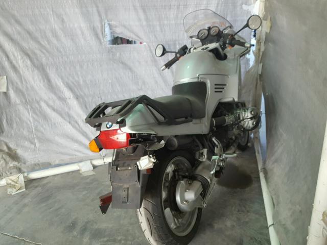 WB10498A74ZG70636 - 2004 BMW R1150 RS SILVER photo 4