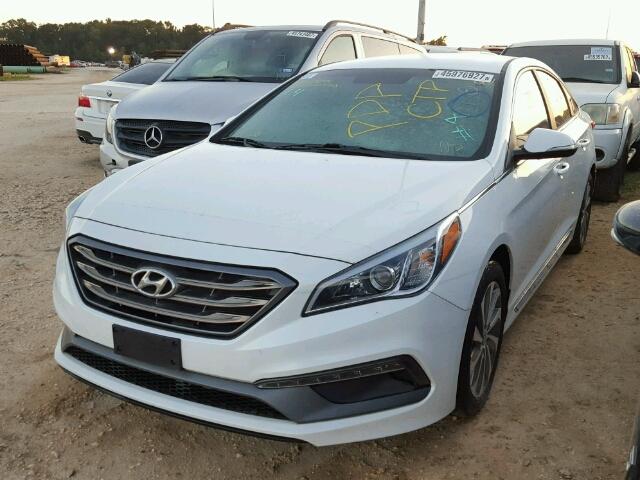 5NPE34AF3HH569821 - 2017 HYUNDAI SONATA WHITE photo 2