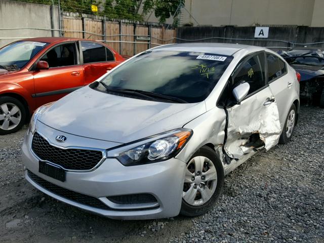 KNAFK4A65G5520350 - 2016 KIA FORTE LX SILVER photo 2