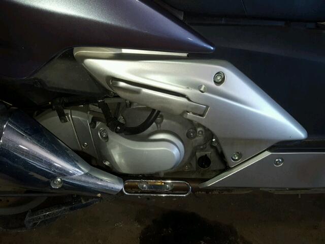 JH2PF01137K500762 - 2007 HONDA FSC600 D SILVER photo 7