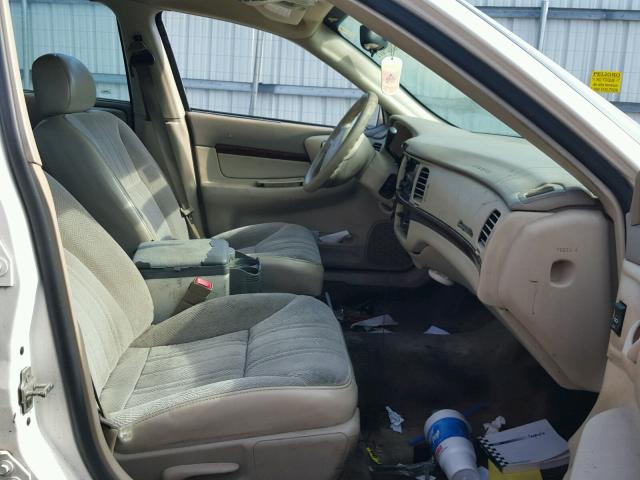 2G1WF55K649361219 - 2004 CHEVROLET IMPALA WHITE photo 5