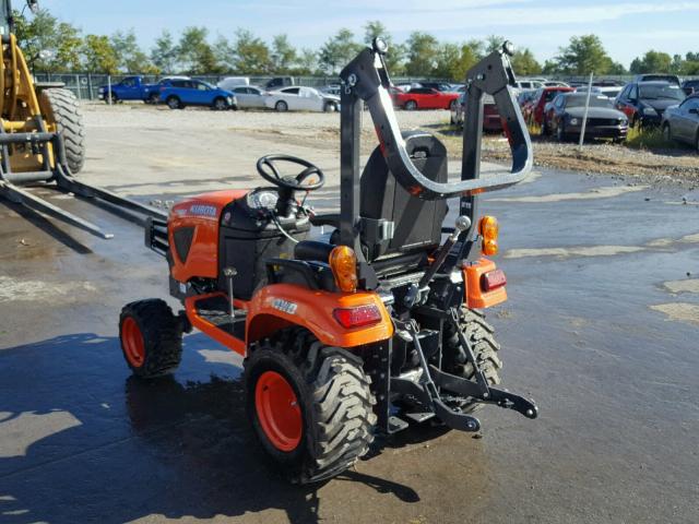 17841 - 2018 KUTA TRACTOR ORANGE photo 3