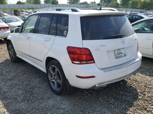 WDCGG0EB4FG398974 - 2015 MERCEDES-BENZ GLK 250 BL WHITE photo 3