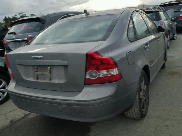 YV1MS382142006221 - 2004 VOLVO S40 2.4I GRAY photo 4