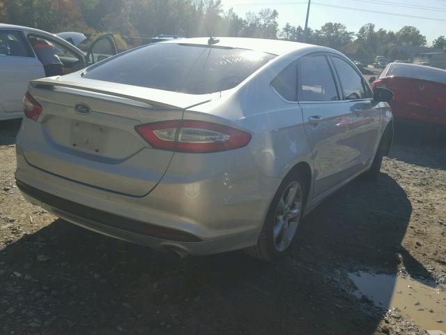 3FA6P0H78ER142410 - 2014 FORD FUSION SE SILVER photo 4