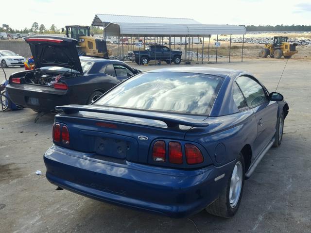 1FAFP4045WF193337 - 1998 FORD MUSTANG BLUE photo 4