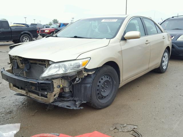 4T1BF3EK8BU658515 - 2011 TOYOTA CAMRY BASE BEIGE photo 2
