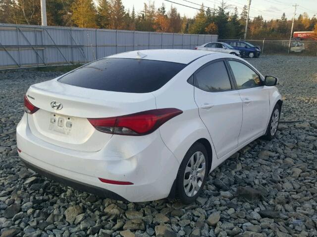 5NPDH4AEXFH570272 - 2015 HYUNDAI ELANTRA SE WHITE photo 4