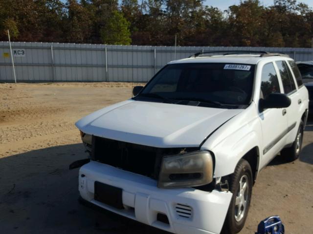 1GNDS13S042177101 - 2004 CHEVROLET TRAILBLAZE WHITE photo 2