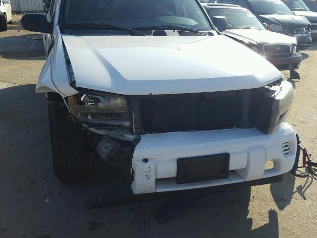 1GNDS13S042177101 - 2004 CHEVROLET TRAILBLAZE WHITE photo 9