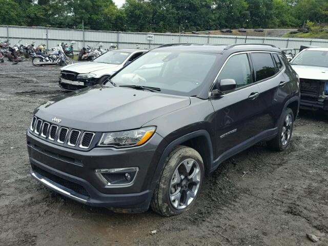 3C4NJDCB0JT199966 - 2018 JEEP COMPASS LI GRAY photo 2