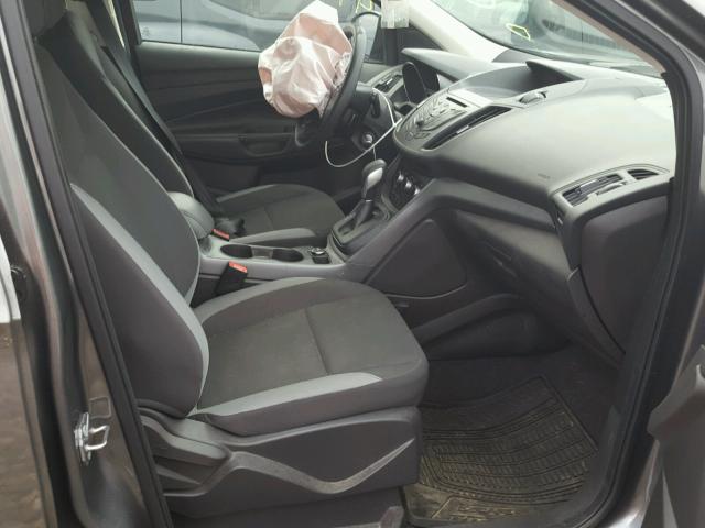 1FMCU0F71EUE44845 - 2014 FORD ESCAPE S GRAY photo 5