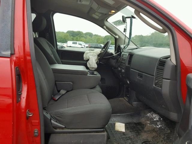 1N6AA0CJ2AN313381 - 2010 NISSAN TITAN XE RED photo 5