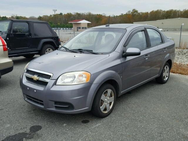 KL1TD56E79B620340 - 2009 CHEVROLET AVEO GRAY photo 2