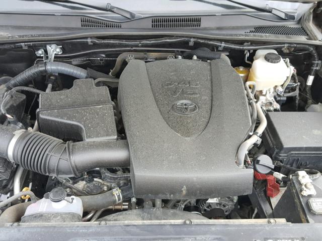 5TFCZ5AN3GX031416 - 2016 TOYOTA TACOMA DOU GRAY photo 7