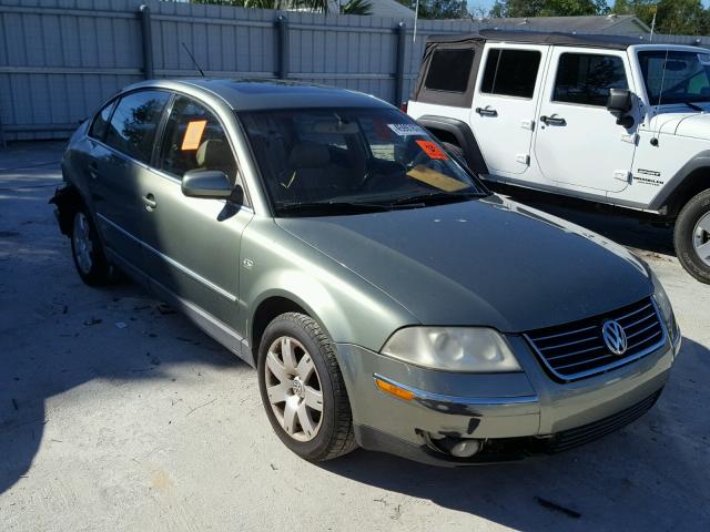 WVWRH63B81P087199 - 2001 VOLKSWAGEN PASSAT GLX GREEN photo 1