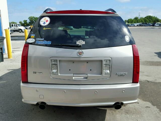 1GYDE63A340137024 - 2004 CADILLAC SRX SILVER photo 10