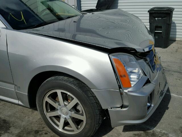 1GYDE63A340137024 - 2004 CADILLAC SRX SILVER photo 9