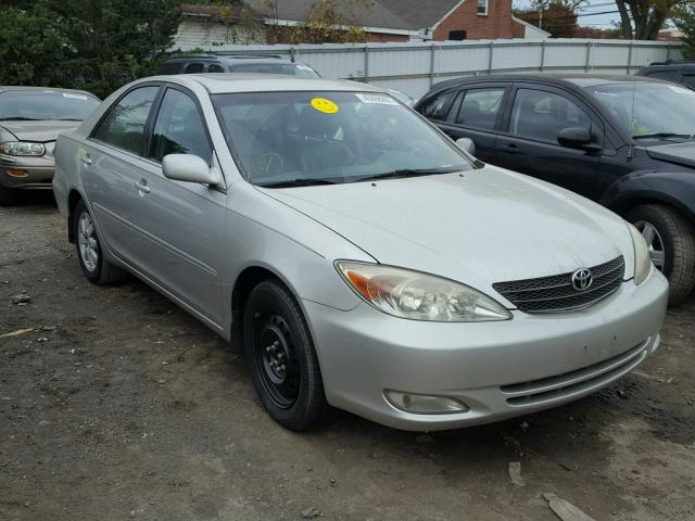 4T1BE30K63U667144 - 2003 TOYOTA CAMRY LE ვერცხლისფერი ფოტო 1
