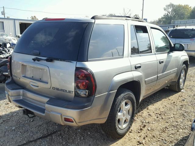 1GNDT13S022179408 - 2002 CHEVROLET TRAILBLAZE TAN photo 4