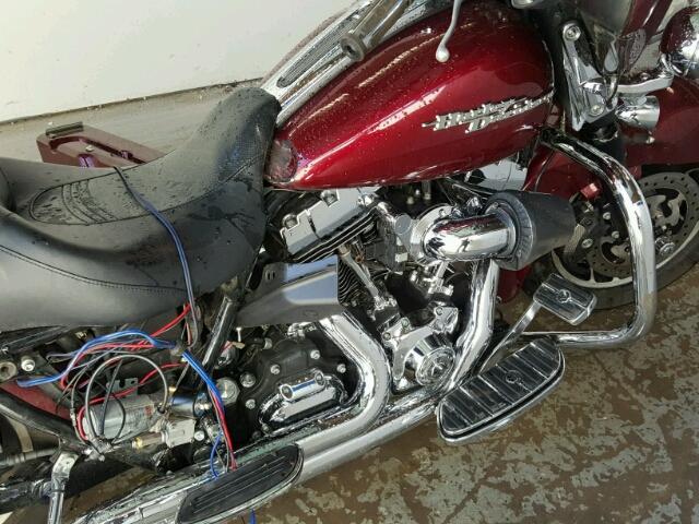 1HD1KB4118Y672867 - 2008 HARLEY-DAVIDSON FLHX RED photo 7