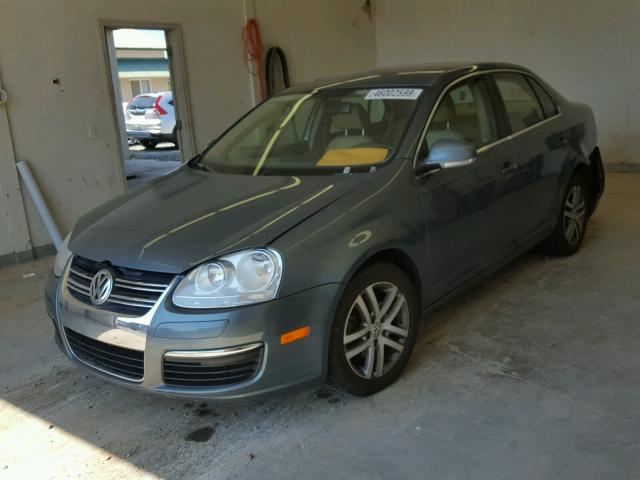 3VWDT71K26M658438 - 2006 VOLKSWAGEN JETTA TDI GRAY photo 2