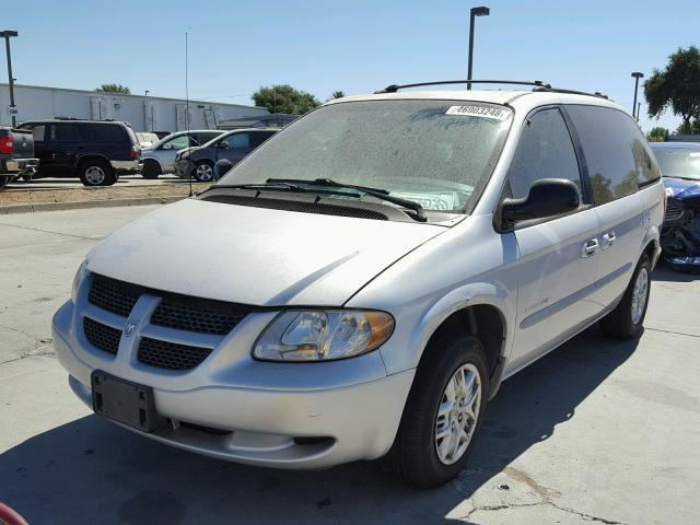 1B4GP45G71B100638 - 2001 DODGE CARAVAN SP SILVER photo 2