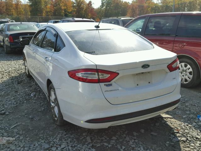 1FA6P0H71F5120205 - 2015 FORD FUSION SE WHITE photo 3