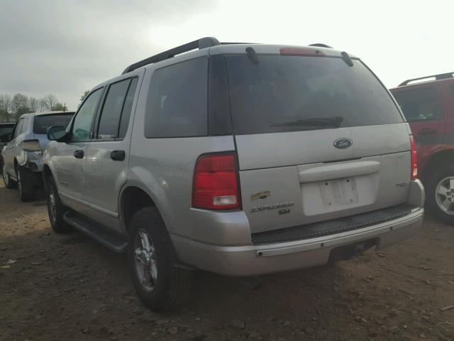 1FMZU73E45UA41951 - 2005 FORD EXPLORER SILVER photo 3